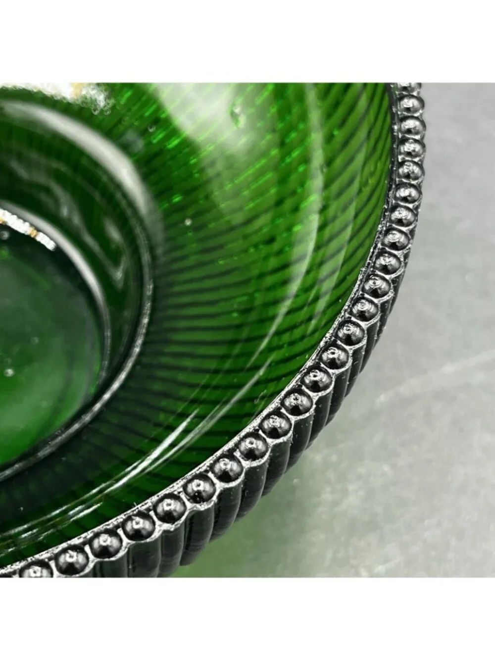 Vintage Hoosier Glass Emerald Green Ribbed Pedestal Serving Bowl 4054